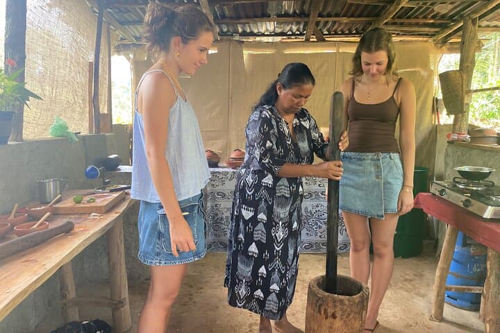 Hands-On Sri Lankan Cooking Class in Ella's Hill Country photo 4