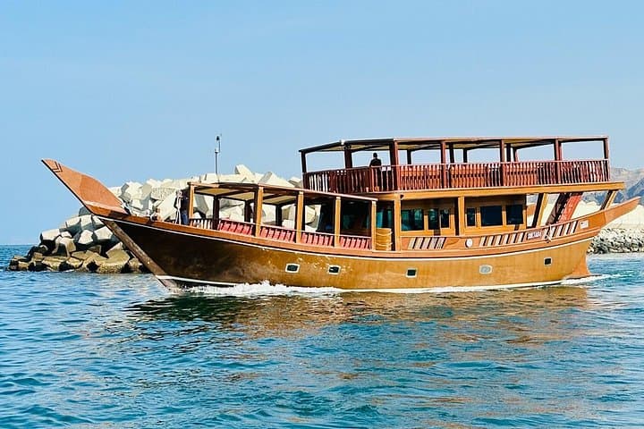 Omani Dhow Coastal Sunset Cruise in Muscat — Traditional Sailing, Palaces & Fort Views photo 4