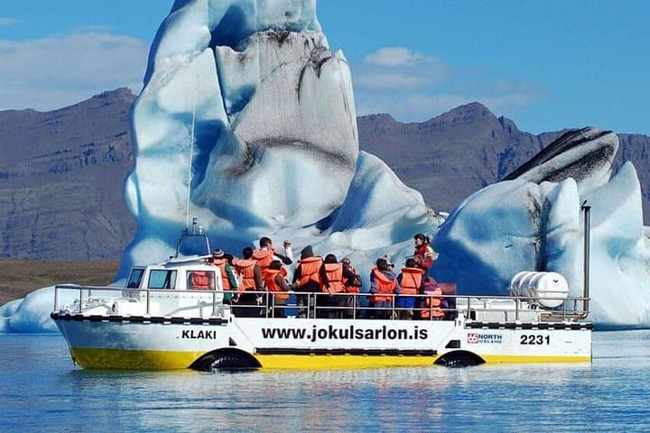 2-Day South Coast Private Tour: Skógafoss, Reynisfjara & Jökulsárlón photo 4