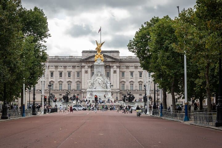 London in Six Hours: Private Walking Tour to 40+ Top Sights with a Local Guide photo 6