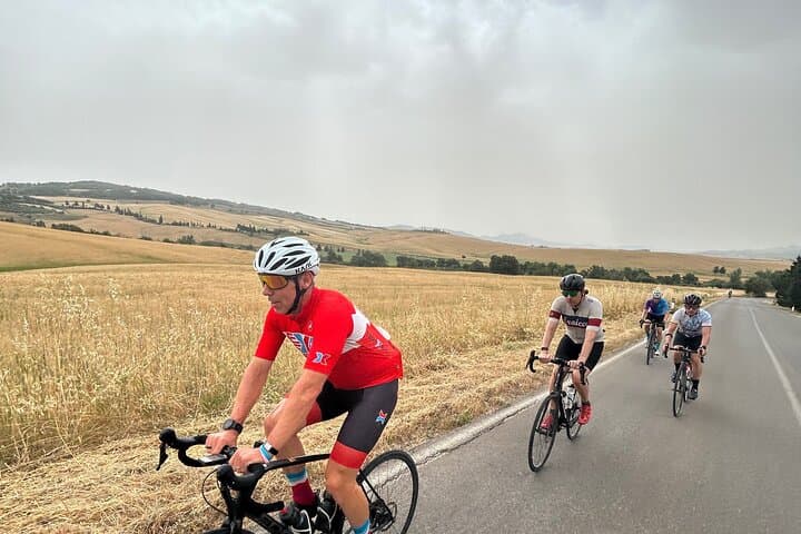 Val d'Orcia Bike Tour: Cycle Pienza and the Rolling Tuscan Hills photo 2