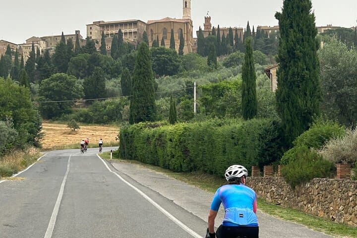 Val d'Orcia Bike Tour: Cycle Pienza and the Rolling Tuscan Hills photo 4