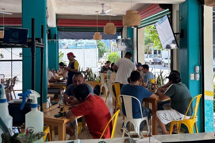 Huatulco Seafood Tour: Fresh Fish & Small-Plate Tasting in La Crucecita photo 4