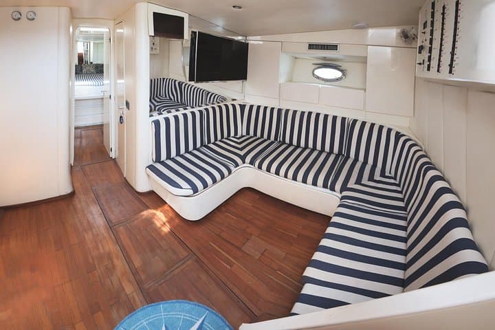 Private Capri and Positano Yacht Tour from Sorrento — Full-Day Luxury Charter photo 4