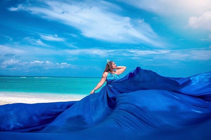 Flying Dress Photo Shoot in Montego Bay: Private Silk-Gown Beach Session photo 5