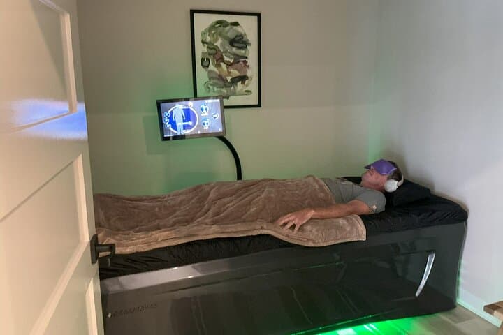 Salt Cave Halotherapy in Gloucester — 30-Minute Himalayan Salt Grotto Session photo 6