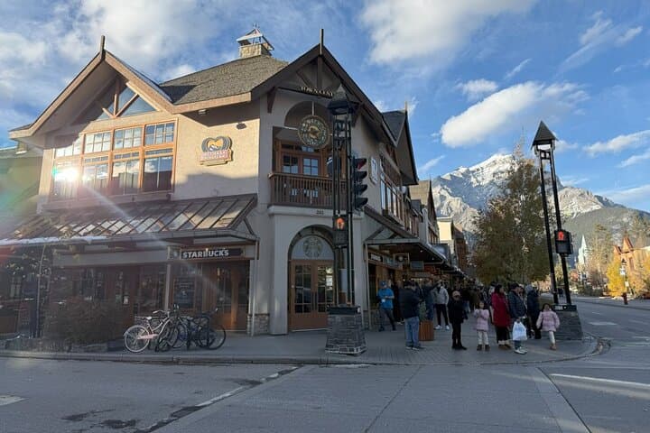 Banff Winter Tour: Lake Louise, Emerald Lake & Marble Canyon Day Trip photo 4