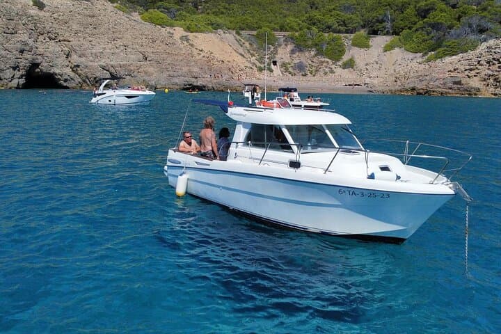 Private Beneteau Antares Cruise to Cova del Llop on the Costa Dorada