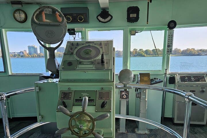 Exploring Belle Isle: A Walking Tour Through Detroit’s Island Gem photo 3