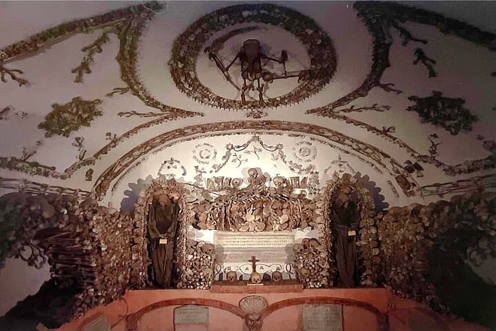 Rome After Dark: Capuchin Crypts & Dark Centre Ghost Tour Combo photo 4