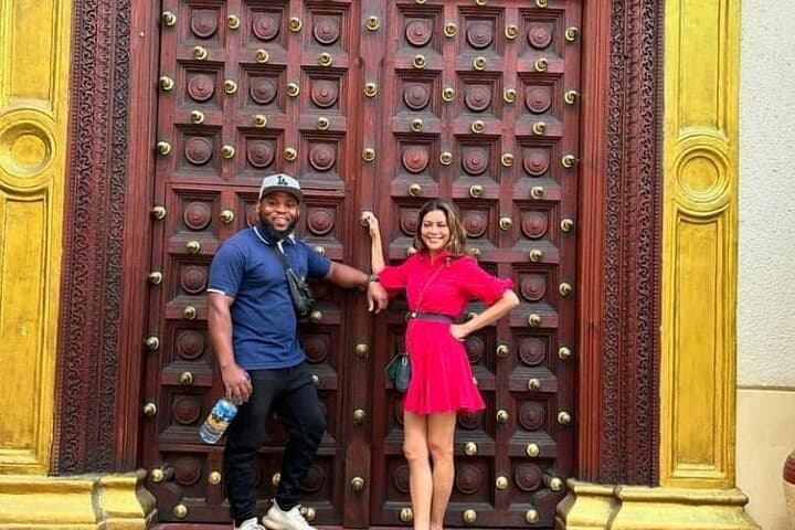 Stone Town Historical Walking Tour and Swahili Lunch in Zanzibar photo 1