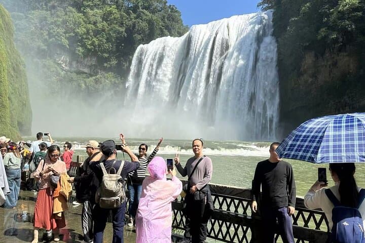 6-Day Private Tour Guizhou to Guilin: Miao & Dong Villages, Huangguoshu and Yangshuo
