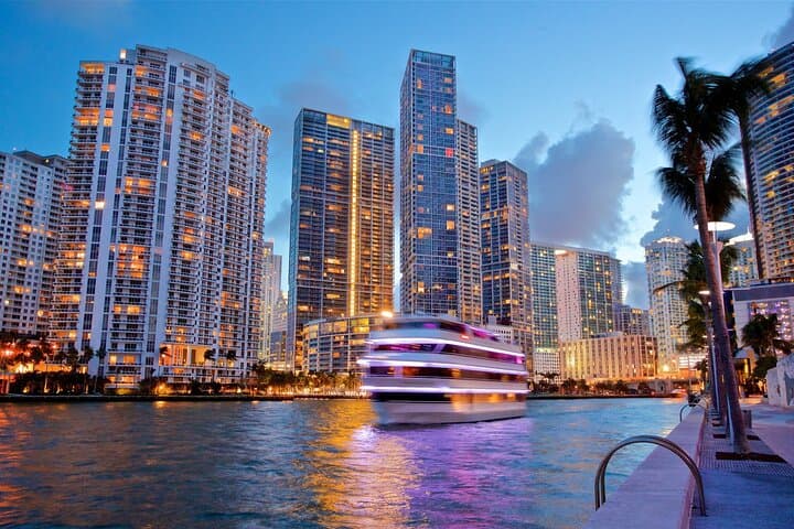 Private 10-Hour Miami City Tour: Customizable Full-Day Chartered Experience photo 5