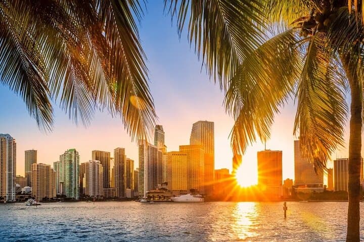 Private 10-Hour Miami City Tour: Customizable Full-Day Chartered Experience