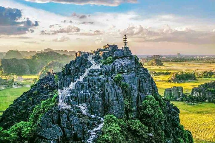 Ninh Binh Day Trip: Trang An, Mua Cave & Hoa Lu — Full-Day VIP Experience photo 6