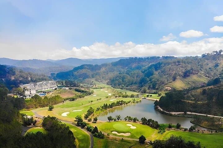3-Day Private Golf Tour in Da Lat: Dalat Palace & Sam Tuyen Lam