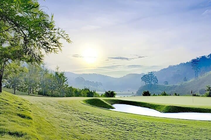 3-Day Private Golf Tour in Da Lat: Dalat Palace & Sam Tuyen Lam photo 2