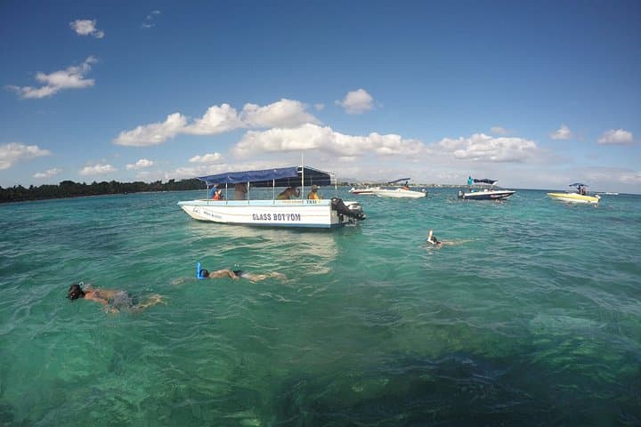 Catamaran Adventure to Île aux Cerfs: Full-Day Snorkel & Waterfall Cruise from Trou d'Eau Douce photo 5