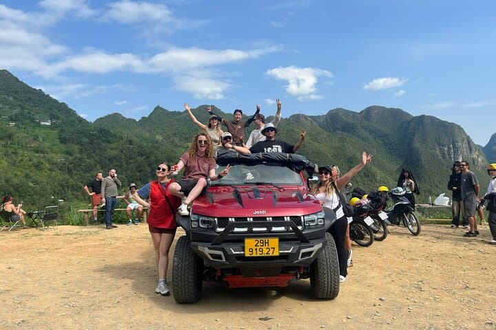 Ha Giang Open-Air Jeep Loop: 3-Day Ma Pi Leng & Dong Van Adventure photo 6