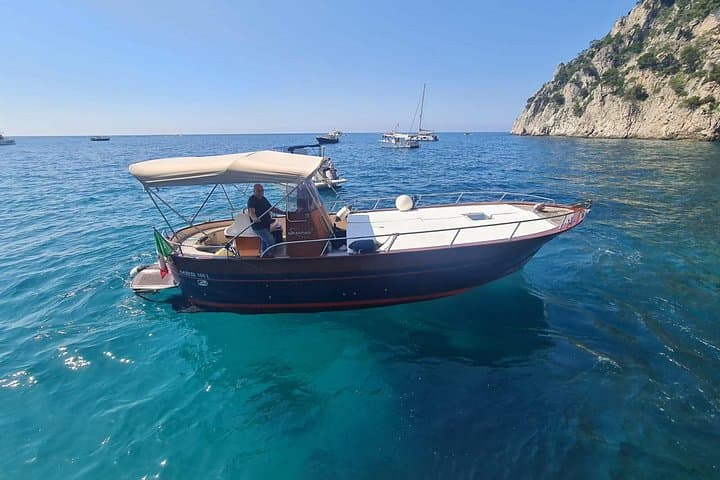 Private Capri Boat Tour from Sorrento on Apreamare 9 Semi‑Cabin — Full‑Day Cruise photo 4