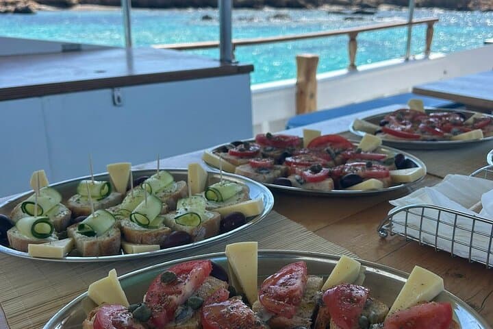 Paros Blue Lagoon Semi-Private Half-Day & Sunset Cruise photo 4