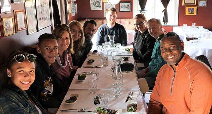 Private Vegetarian Reykjavik Food Tour — Vegan Eats & City Walking Experience photo 1