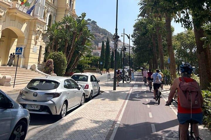 Exploring Málaga by Wheel: Urban Bike Rental on Huelin Beach photo 3