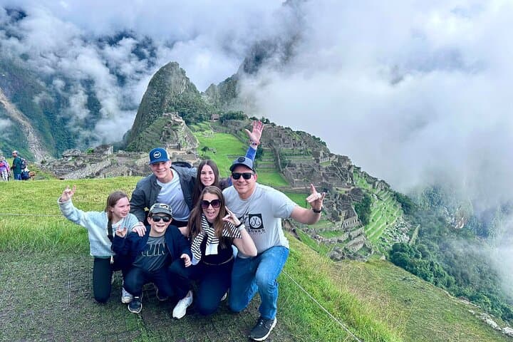2-Day Sacred Valley and Machu Picchu by Train from Cusco photo 2