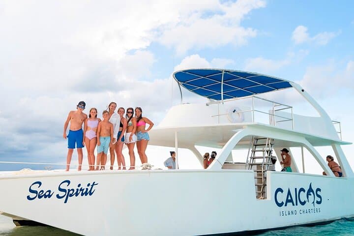 Half-Day Private Boat Charter to Little Water Cay & Barrier Reef, Providenciales