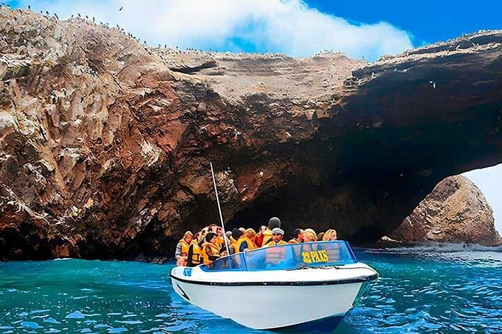 paracas-ballestas-and-huacachina-day-trip-from-lima photo 2