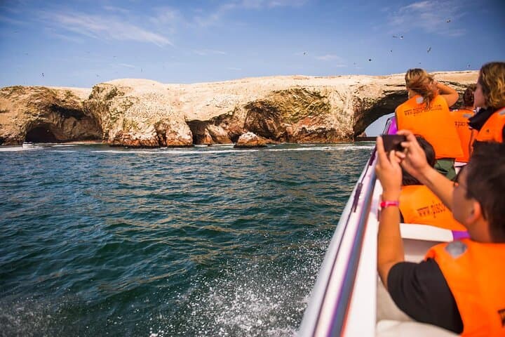 paracas-ballestas-and-huacachina-day-trip-from-lima photo 3