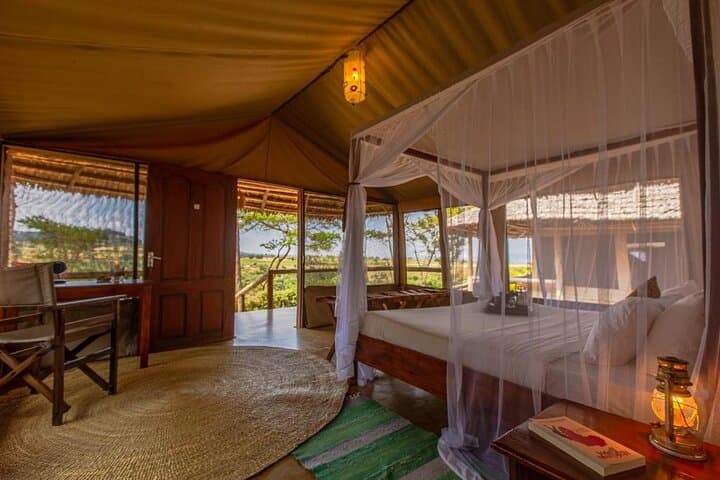 Chase the Great Migration: 8-Day Mid-Range Serengeti Wildebeest Migration Safari photo 2