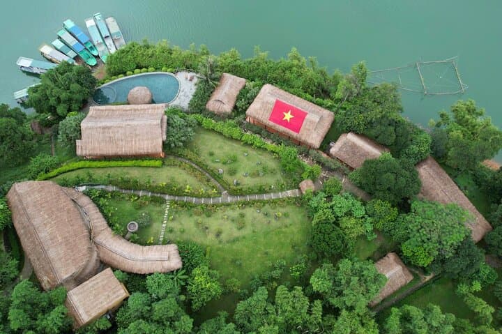 Northern Vietnam in 6 Days: Hanoi, Ninh Binh, Mai Chau & Halong Bay Adventure