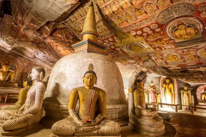 Dambulla, Sigiriya & Pidurangala Day Tour from Kandy: Cave Temples, Lion Rock & Summit Views