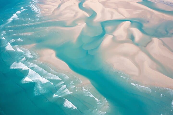 Broome Cliffs & Cable Beach Helicopter Flight — 60-Minute Scenic Aerial Tour photo 4