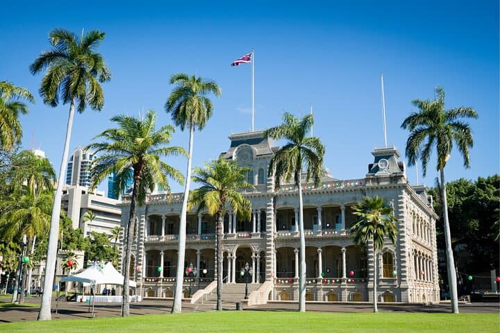 Honolulu Scavenger Hunt: Self-Guided Downtown Highlights Walking Tour photo 5