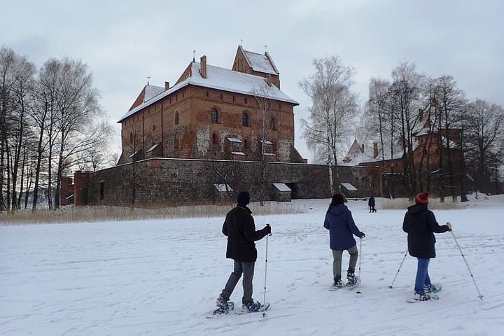 Snowshoeing in Trakai: Winter Walks to Trakai Island Castle and Varnekai Bog photo 3