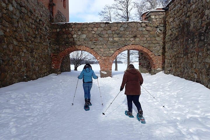 Snowshoeing in Trakai: Winter Walks to Trakai Island Castle and Varnekai Bog photo 4