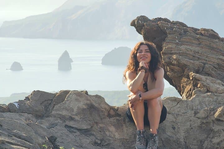 Wild Walk on Vulcano: Hiking the Primordial Volcano’s Hidden Paths photo 5