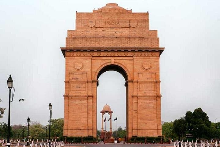 Full-Day Delhi Sightseeing: Qutub Minar, Red Fort, Humayun's Tomb & More photo 2