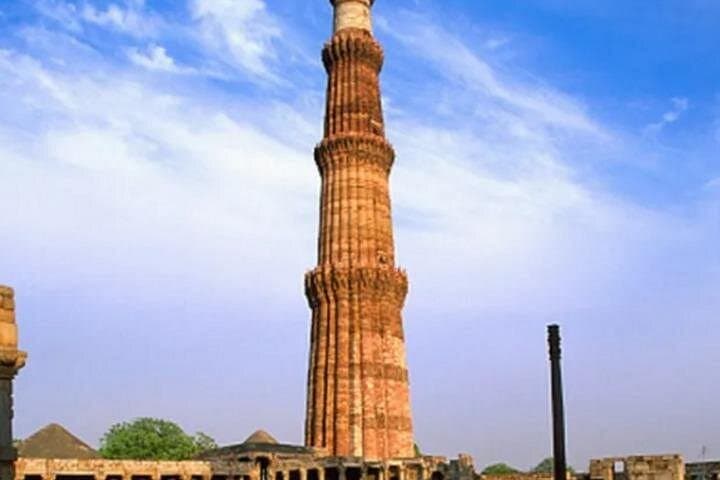 Full-Day Delhi Sightseeing: Qutub Minar, Red Fort, Humayun's Tomb & More photo 3