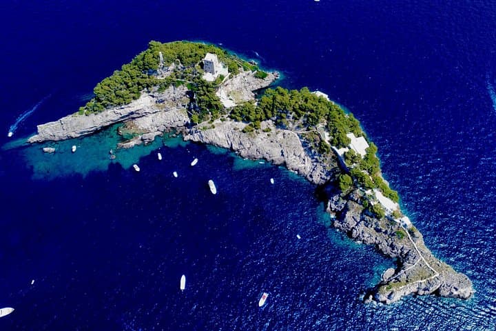 Private Boat Tour Along the Amalfi Coast: Positano, Amalfi & Hidden Coves photo 3