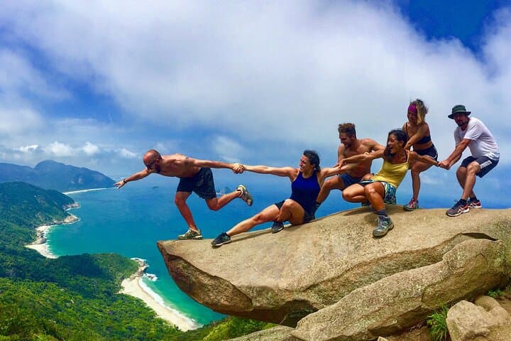 Pedra do Telégrafo Trail: Rio’s Cliffside Hike and Famous Hanging Rock