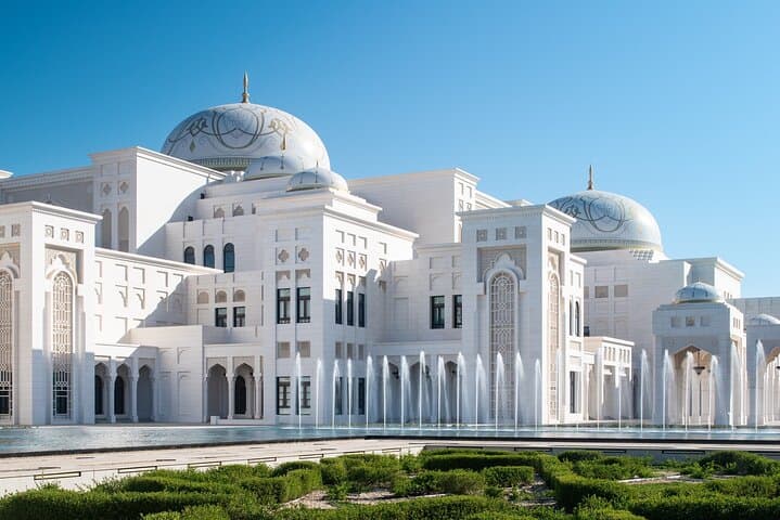 Private Abu Dhabi City Tour: Sheikh Zayed Mosque, Louvre & Corniche Highlights photo 5