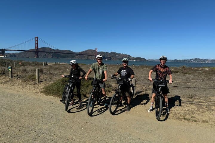 Golden Gate Bridge to Sausalito E‑Bike Tour: Ride, Views & Ferry Return photo 5