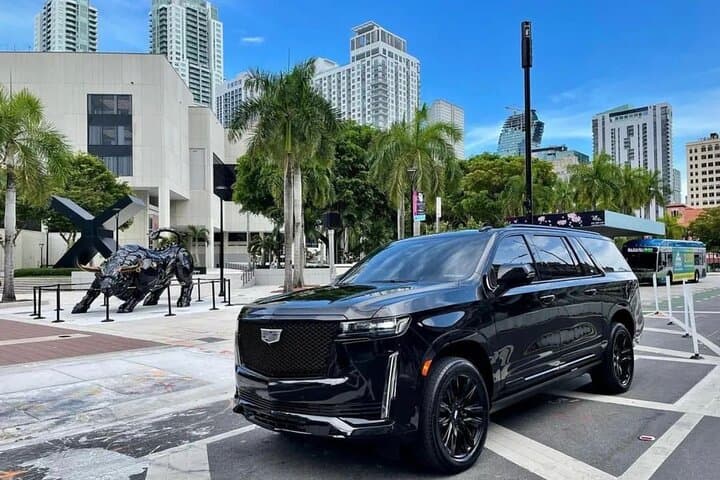 Miami Luxury Cadillac Escalade Private Ride — Comfort & City Style photo 5