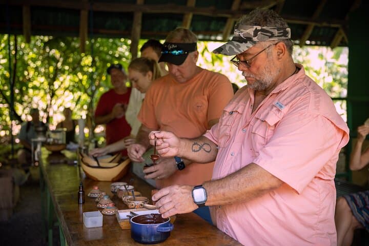 Quepos Chocolate Plantation Tour with Lunch — Cacao, Coffee & Local Plants photo 1
