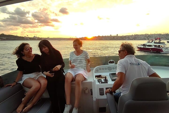 Bosphorus Sunset Cruise on a Luxurious Yacht in Istanbul photo 6