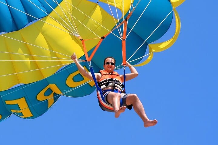 Solo Parasailing in Puerto Vallarta: Beach-Launched Flight Over Banderas Bay