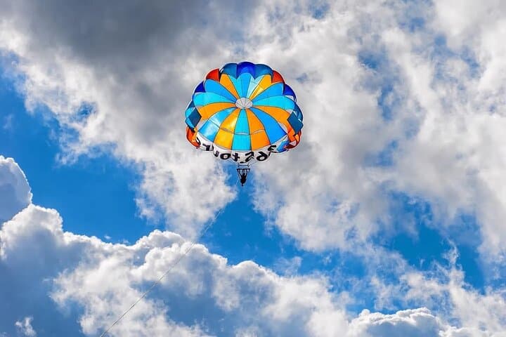 Solo Parasailing in Puerto Vallarta: Beach-Launched Flight Over Banderas Bay photo 2